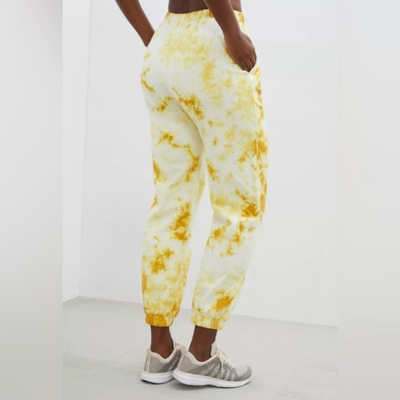 Clare V.  Lips Poppy Tie Dye Jogger Size M NWT - Picture 4 of 12